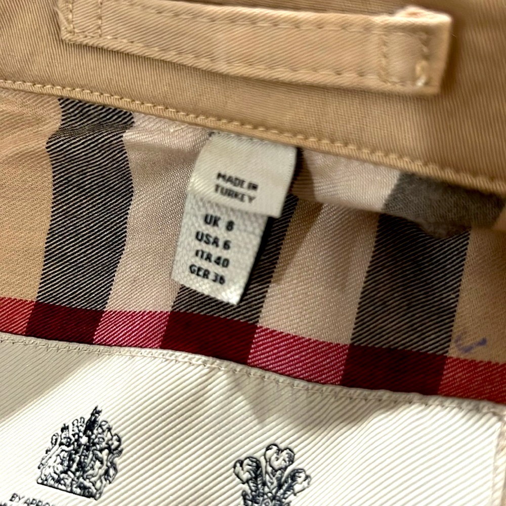 GORGEOUS! Burberry classic coat. NWT. You will have this forever, so timeless! - Picture 8 of 8